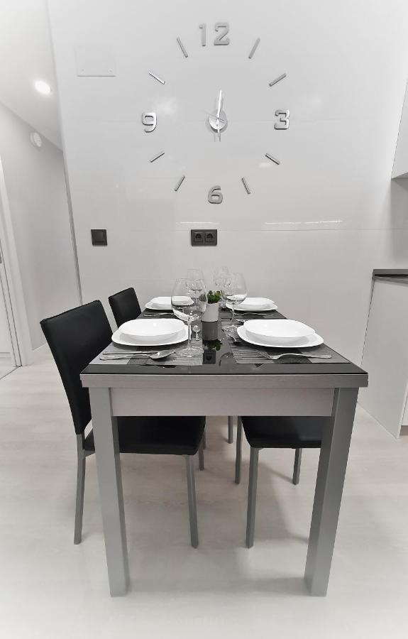 Apartment El Manso, 150m Playa Gijon